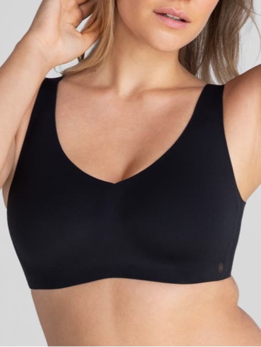 Honeylove V-Neck Bra in Black Wireless Plus Size 3X